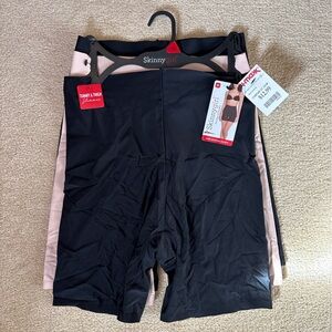 Skinny girl Laser Shaping Shorts size medium